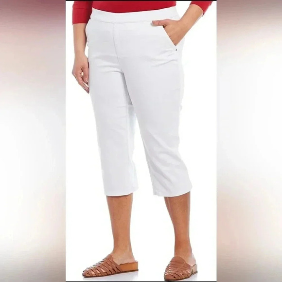 White Pockets 20W Power Stretch Pull-On Slimming Tummy Control Cropped Pants - Picture 2 of 6